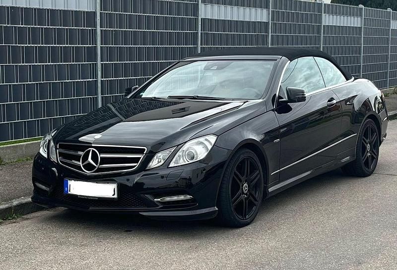 Gebraucht Mercedes E350 Avantgarde 265 PS (194 kW) 2012 Schwarz Cabrio