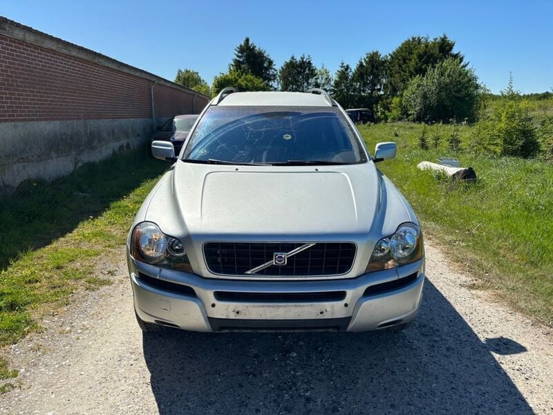 Silber Gebraucht 2005 Volvo XC90 Momentum SUV | 1.900 € (Fairer Preis) - Bild 1/4