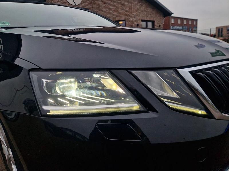 Gebraucht Skoda Octavia 179 PS (131 kW) 2018 Schwarz Limousine