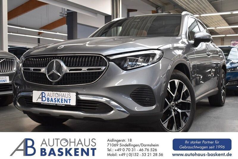 Grau Gebraucht 2023 Mercedes GLC220 SUV | 52.990 € (Etwas zu teuer) - Bild 1/4