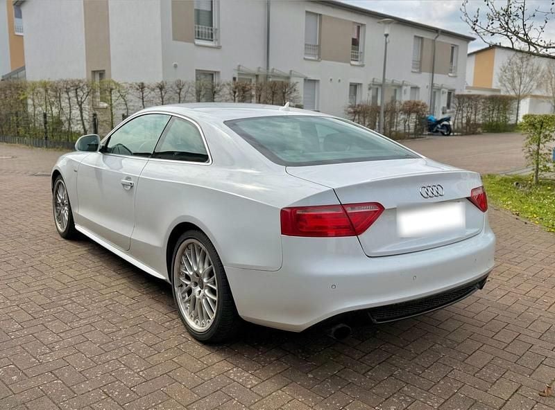 Gebraucht Audi A5 S-line plus 265 PS (194 kW) 2009 Weiß Coupé