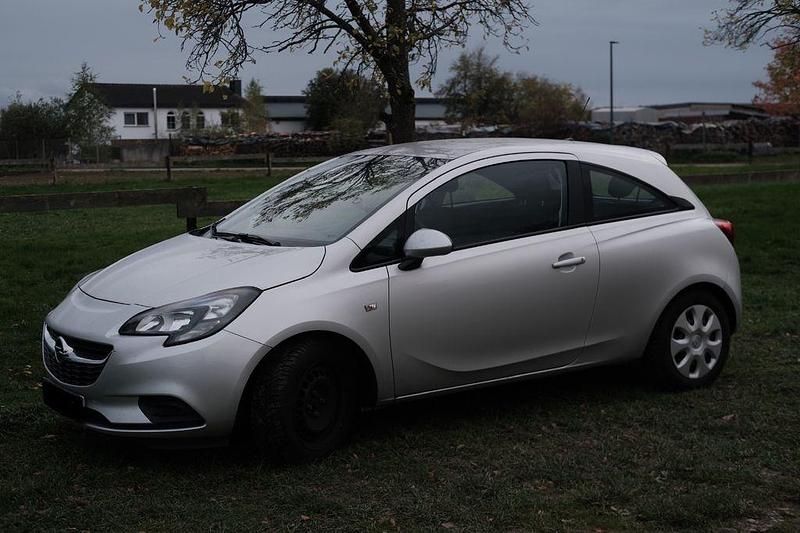 Grau Gebraucht 2017 Opel Corsa Edition Kleinwagen | 9.000 € (Fairer Preis) - Bild 1/4