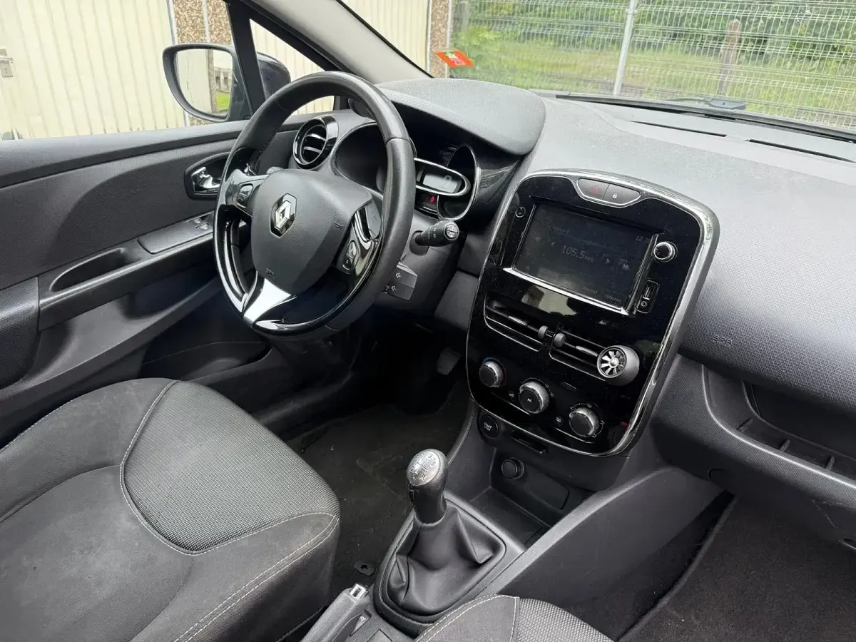 Gebraucht Renault Clio Dynamique 90 PS (66 kW) 2014 Schwarz Kombi