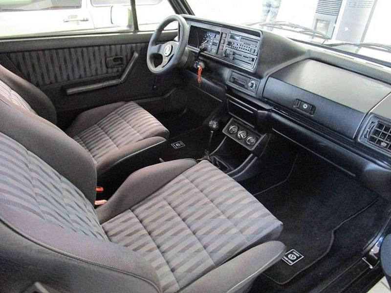 Gebraucht VW Golf Cabriolet 98 PS (72 kW) 1992 Schwarz Cabrio