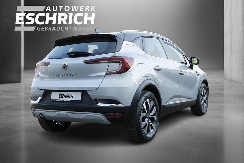 Gebraucht Renault Captur Intens 154 PS (113 kW) 2021 Silber SUV