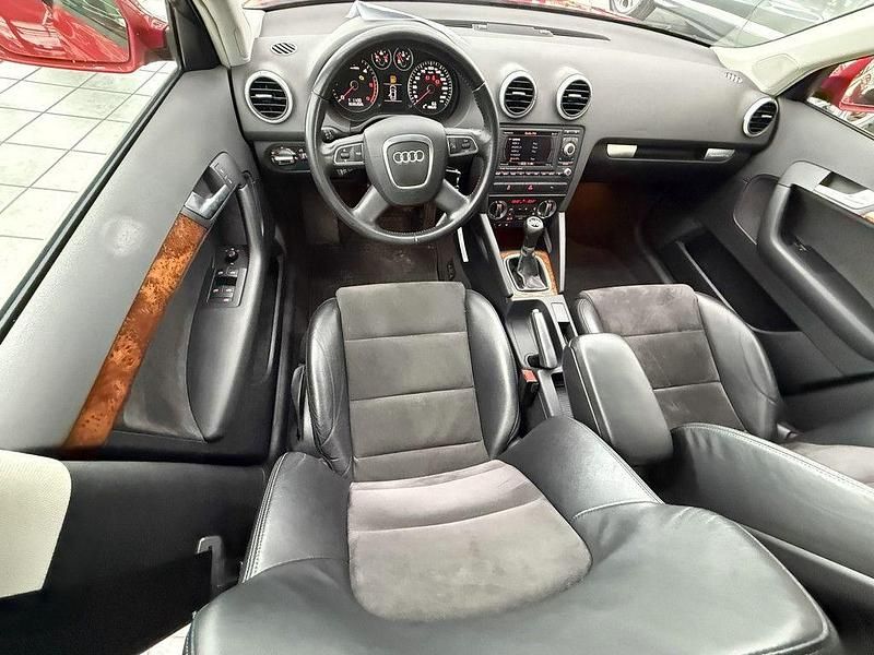 Gebraucht Audi A3 Ambiente 170 PS (125 kW) 2010 Brillantrot Kleinwagen