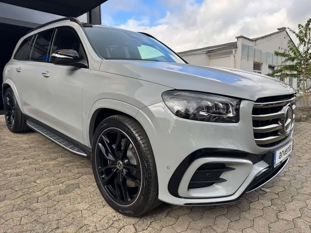 Neu Mercedes GLS450 AMG 367 PS (269 kW) 2026 Manufaktur alpine grey SUV