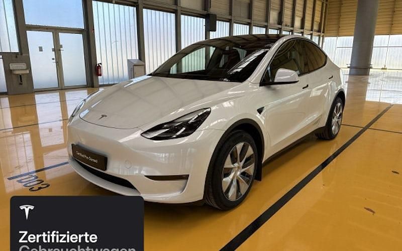 Gebraucht Tesla Model Y 273 kW (372 PS) 2023 Weiß SUV