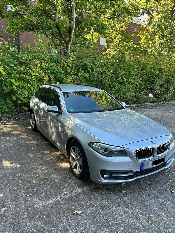 Gebraucht BMW 520 184 PS (135 kW) 2014 Silber Kombi