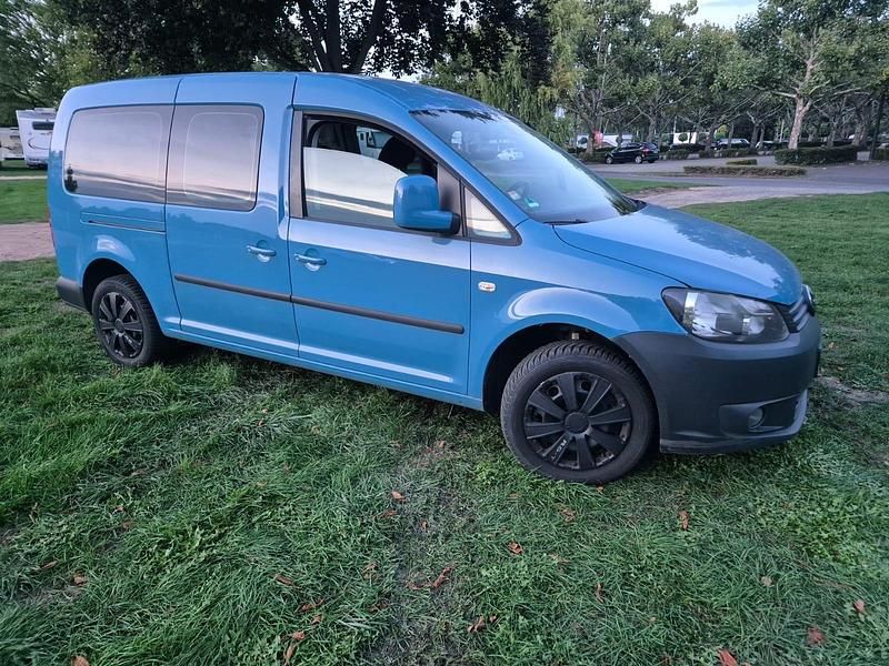 Blau Gebraucht 2011 VW Caddy Maxi Van / Kleinbus | 7.500 € (Fairer Preis) - Bild 1/4
