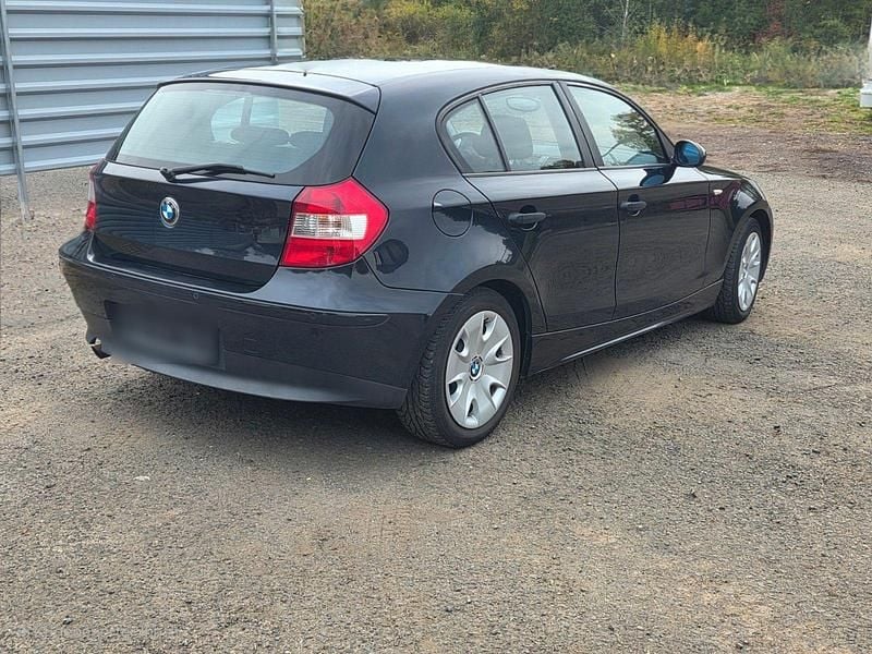 Gebraucht BMW 116 116 PS (85 kW) 2007 Blau Kleinwagen
