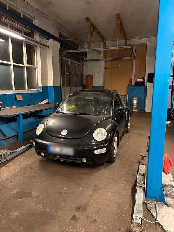 Schwarz Gebraucht 2000 VW Beetle Kleinwagen | 2.250 € (Etwas zu teuer) - Bild 1/4