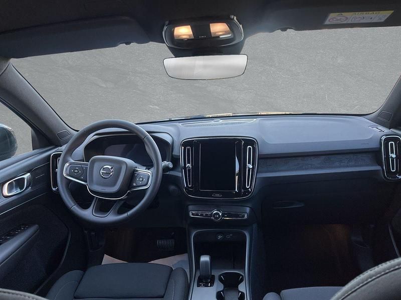 Neu Volvo EX40 Plus 175 kW (238 PS) 2026 Onyx black SUV