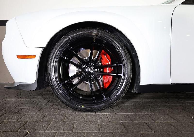 Second-hand Dodge Challenger 717 CP (527 kW) 2022 Alb Coupe