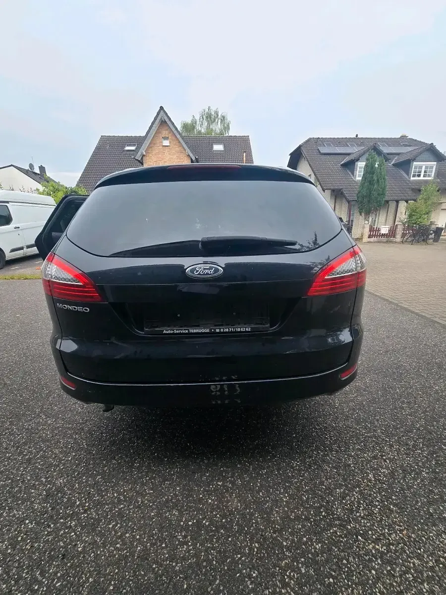 Gebraucht Ford Mondeo 125 PS (91 kW) 2008 Schwarz Kombi