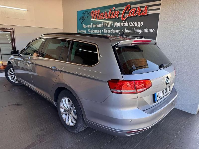 Gebraucht VW Passat 150 PS (110 kW) 2018 Silber Kombi