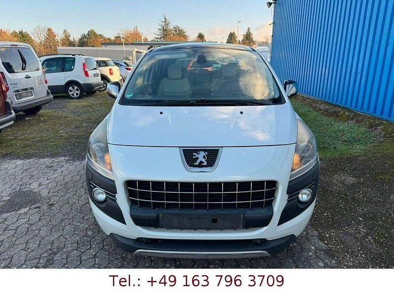 Weiß Gebraucht 2013 Peugeot 3008 Roland Garros SUV | 3.999 € (Fairer Preis) - Bild 1/4