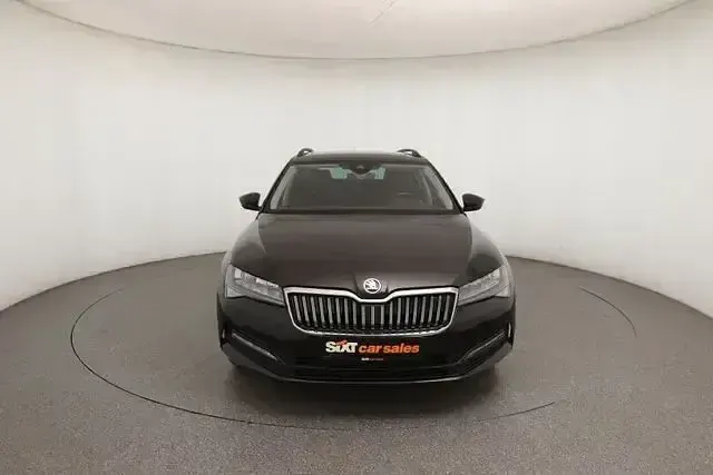 Gebraucht Skoda Superb Ambition 200 PS (147 kW) 2023 Schwarz Kombi