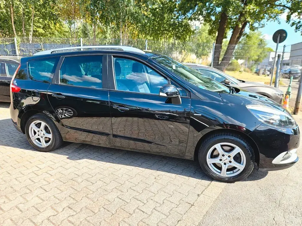 Gebraucht Renault Scénic LIMITED 132 PS (97 kW) 2015 Schwarz Van / Kleinbus