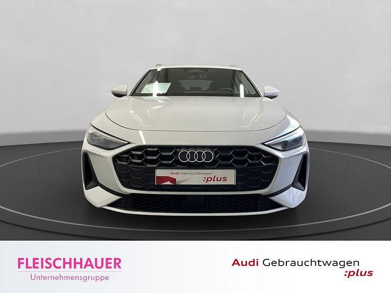 Gebraucht Audi A5 Basis 204 PS (150 kW) 2025 Weiss Coupé