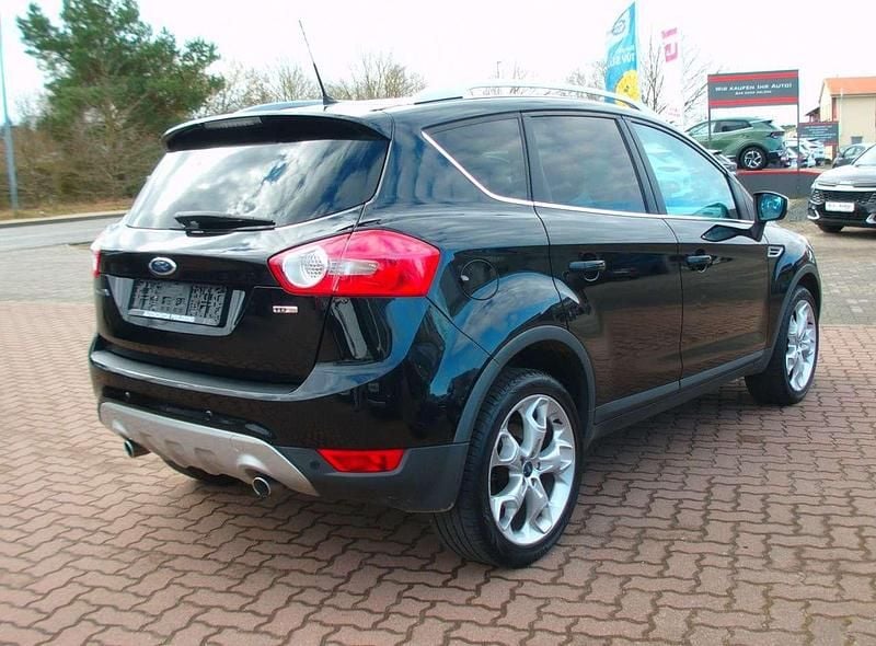 Gebraucht Ford Kuga Titanium 140 PS (102 kW) 2010 Schwarz SUV