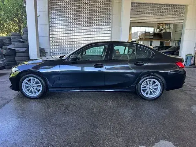 Gebraucht BMW 320 Shadowline 190 PS (139 kW) 2023 Schwarz Limousine