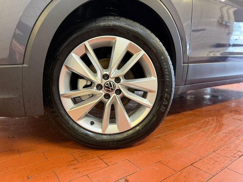 Neu VW T-Cross Life 116 PS (85 kW) 2025 Grau SUV