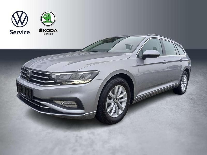 Silber Gebraucht 2023 VW Passat Business Kombi | 27.770 € (Guter Preis) - Bild 1/4