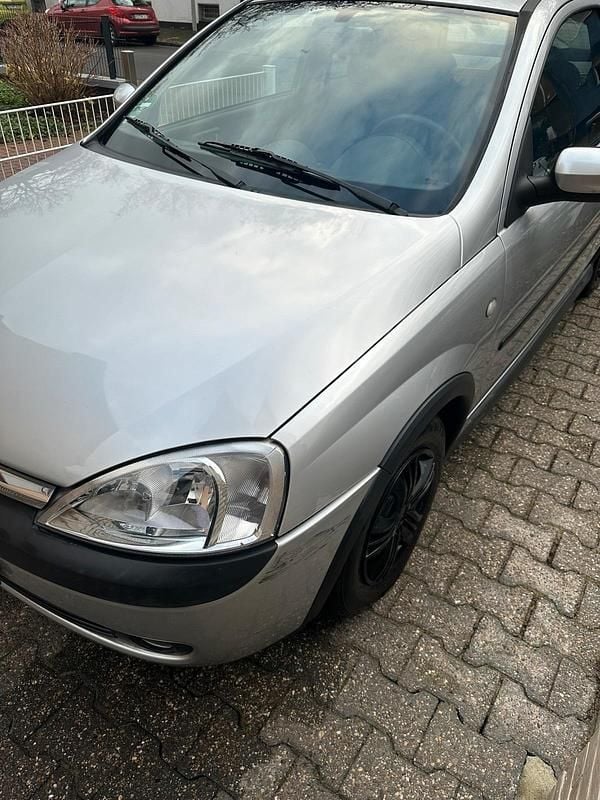Gebraucht Opel Corsa 75 PS (55 kW) 2002 Silber Kleinwagen