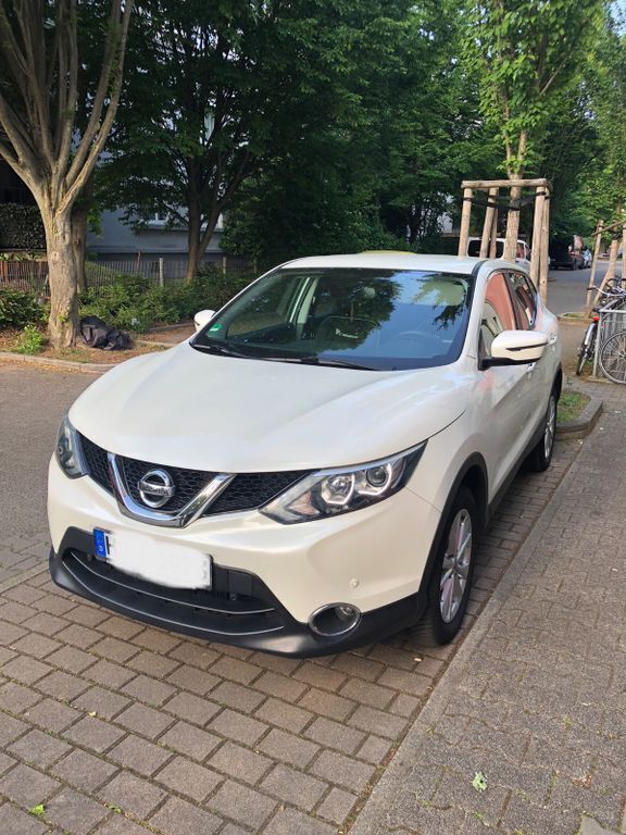 Weiß Gebraucht 2016 Nissan Qashqai N-Vision SUV | 11.800 € (Superpreis) - Bild 1/3