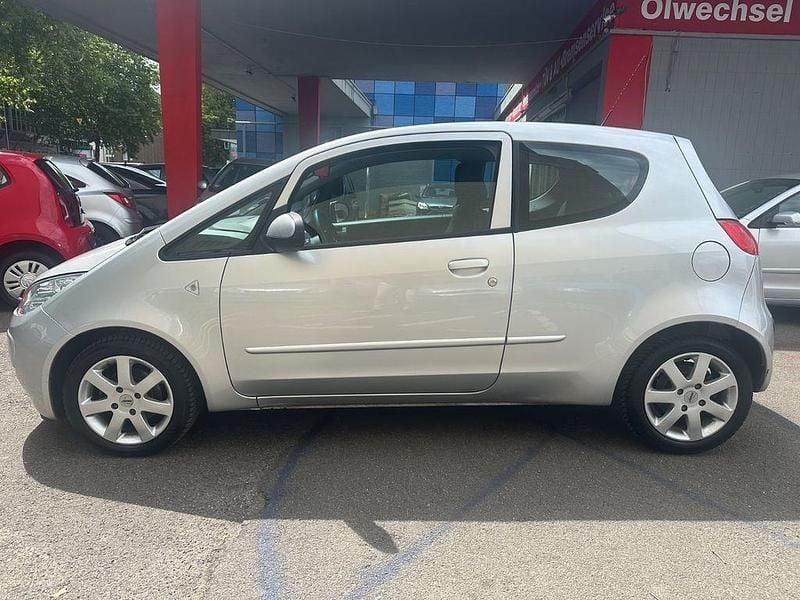 Silber Gebraucht 2005 Mitsubishi Colt Kleinwagen | 3.699 € (Fairer Preis) - Bild 1/4