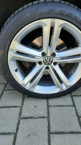 Gebraucht VW Tiguan R-line 160 PS (117 kW) 2015 SUV