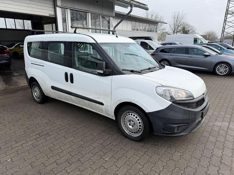 Gebraucht Fiat Doblò Basis 95 PS (69 kW) 2018 Weiß Van / Kleinbus