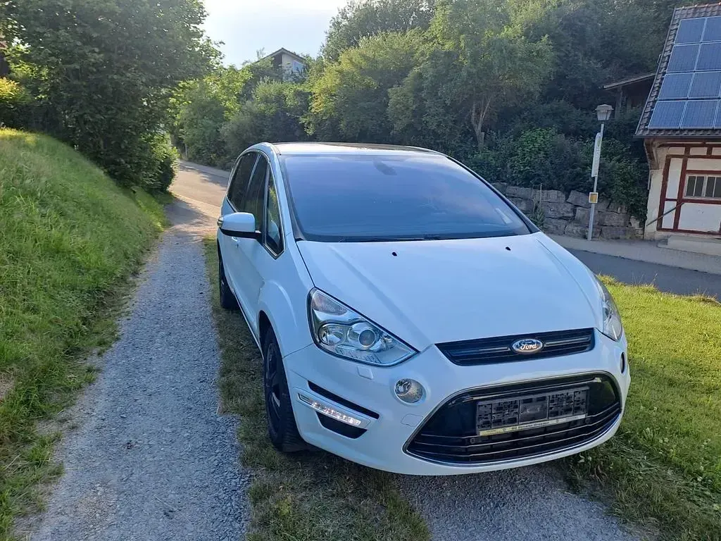 Gebraucht Ford S-MAX Titanium 203 PS (149 kW) 2011 Weiß Van / Kleinbus