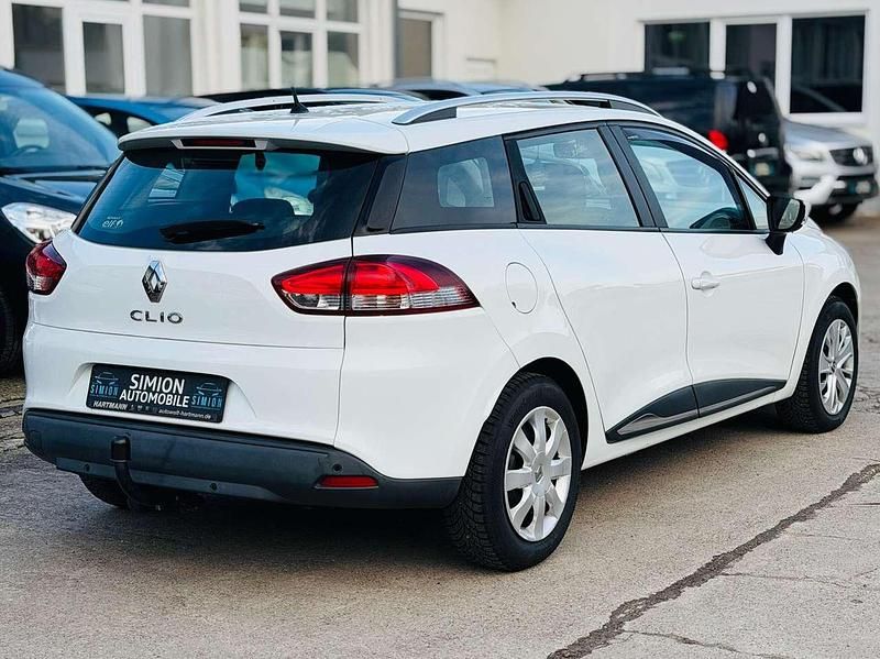 Gebraucht Renault Clio GrandTour 90 PS (66 kW) 2018 Gletscherweiss Kombi