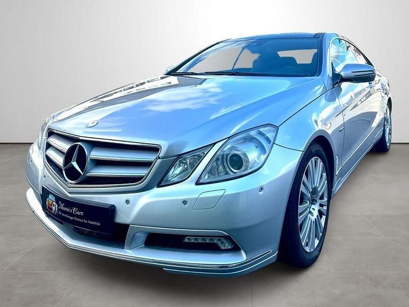 Gebraucht Mercedes E350 292 PS (214 kW) 2009 Silber Coupé