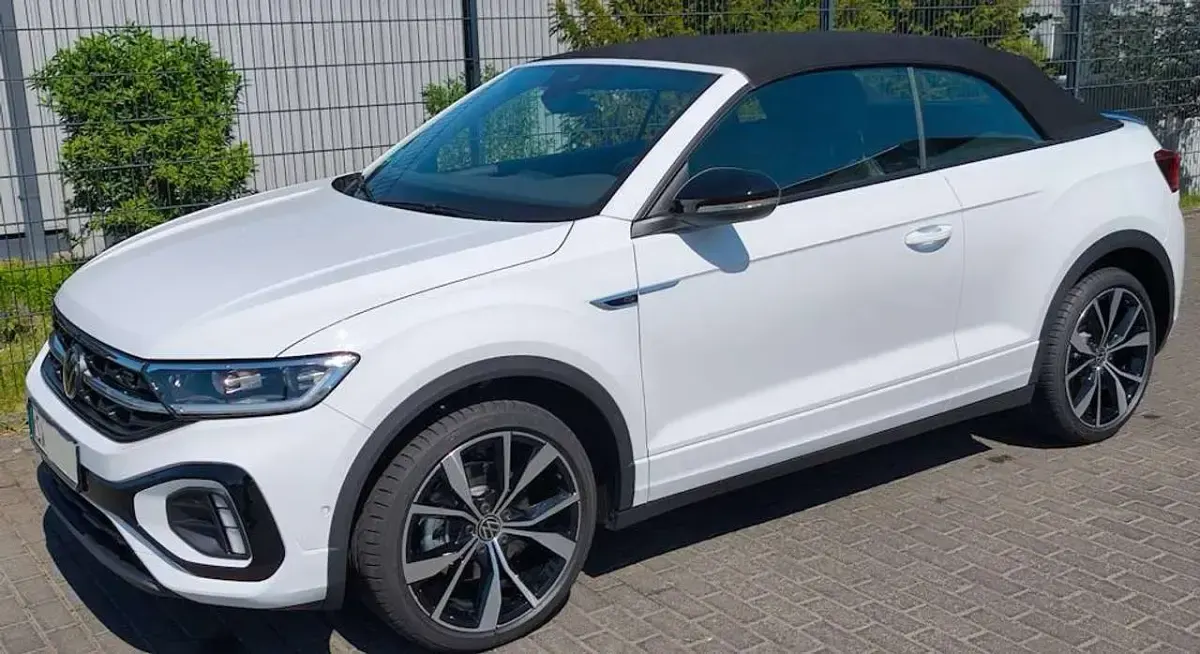 Gebraucht VW T-Roc Cabriolet R-line 150 PS (110 kW) 2025 Weiß Cabrio