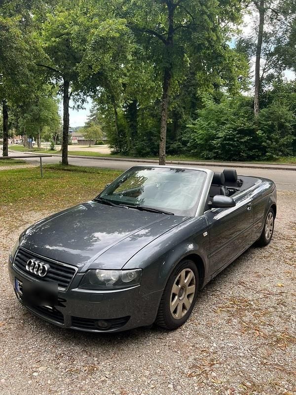 Grau Gebraucht 2005 Audi A4 Cabriolet Cabrio | 1.900 € (Superpreis) - Bild 1/4