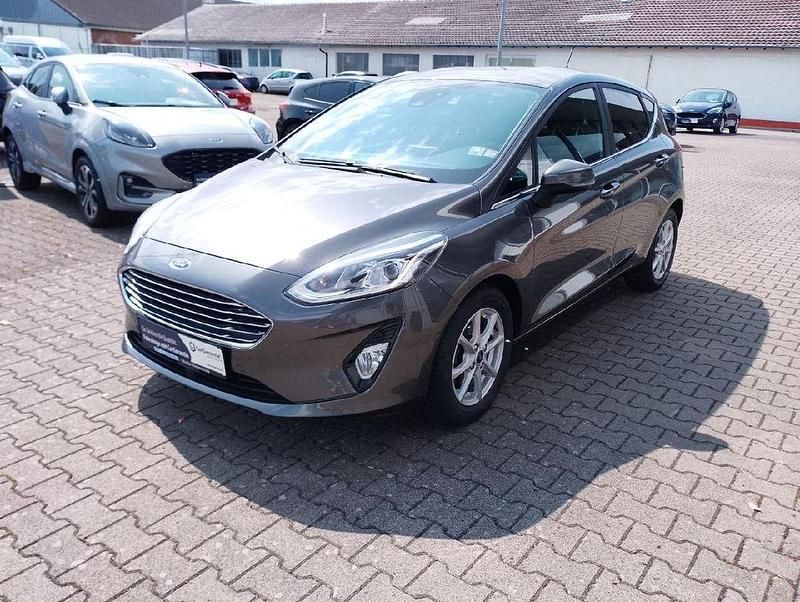 Grau Gebraucht 2021 Ford Fiesta Titanium X Kleinwagen | 14.395 € (Etwas zu teuer) - Bild 1/4
