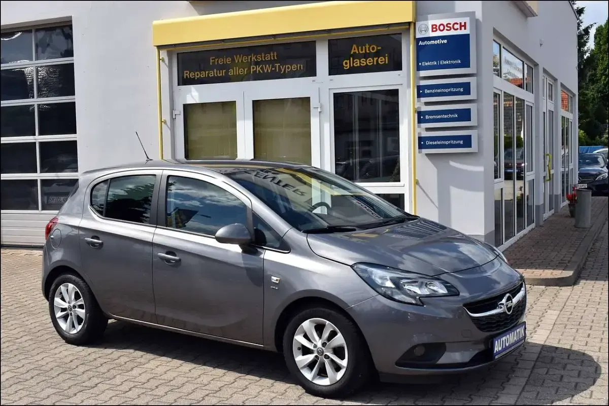 Gebraucht Opel Corsa drive 90 PS (66 kW) 2016 Karbon silber/shiny grey (m2) Kleinwagen
