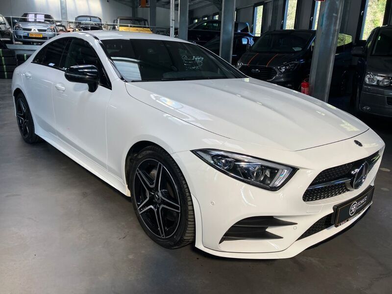 Weiß Gebraucht 2019 Mercedes CLS300 AMG line Coupé | 39.990 € (Etwas zu teuer) - Bild 1/4