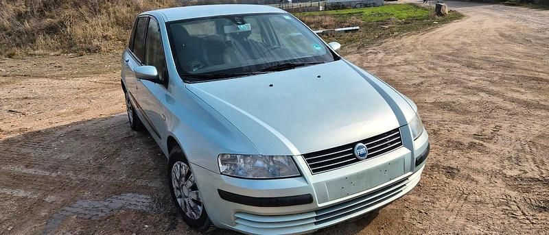 Gebraucht Fiat Stilo 133 PS (97 kW) 2002 Silber Limousine