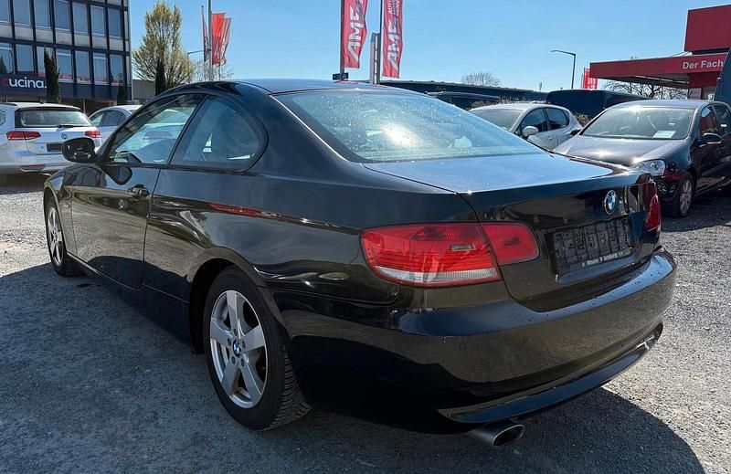 Usata BMW 320 177 CV (130 kW) 2009 Nero Coupé