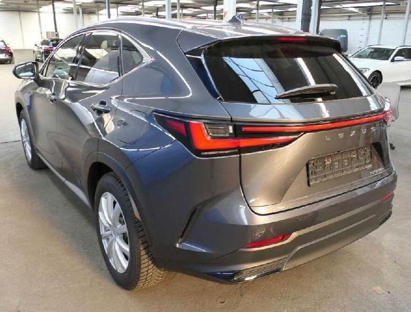 Gebraucht Lexus NX350h 190 PS (139 kW) 2022 Grau SUV