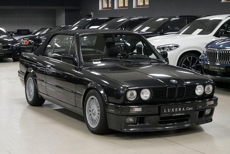 Gebraucht BMW 325 Cabriolet Performance 170 PS (125 kW) 1990 Schwarz Cabrio