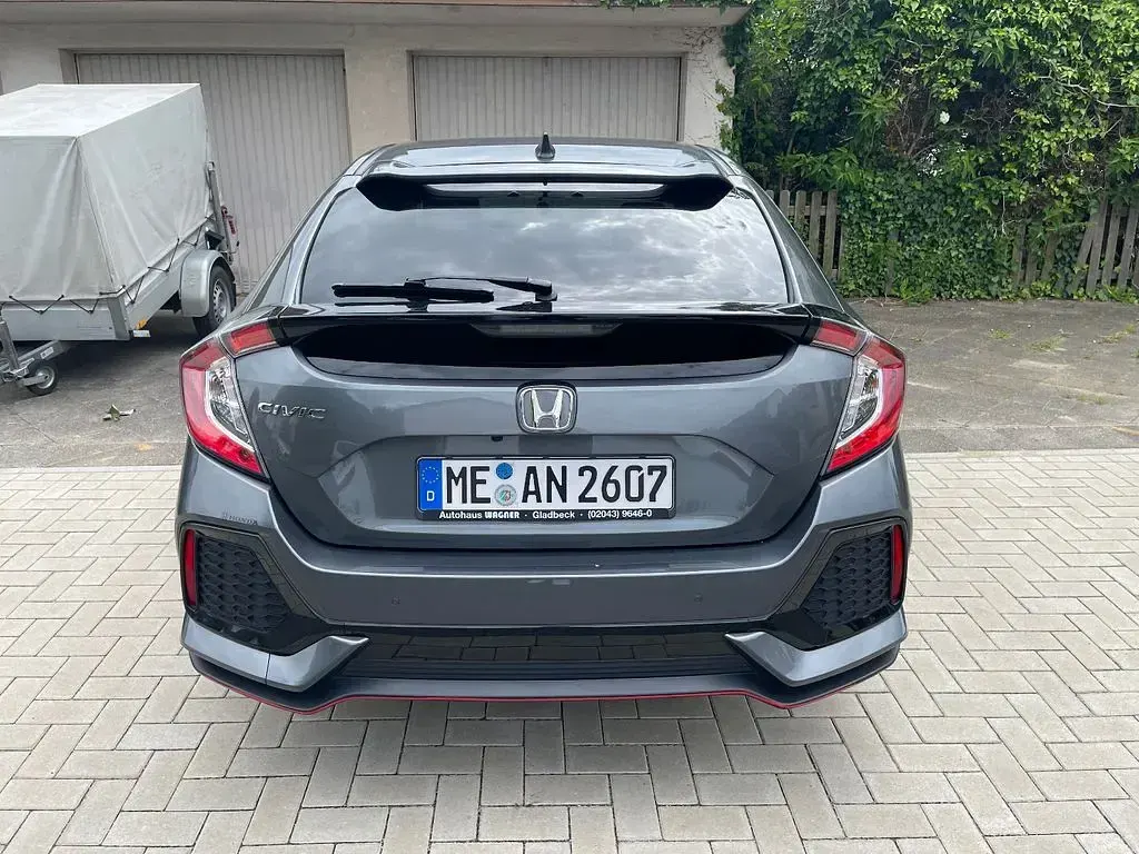 Gebraucht Honda Civic Elegance 129 PS (94 kW) 2017 Grau Limousine