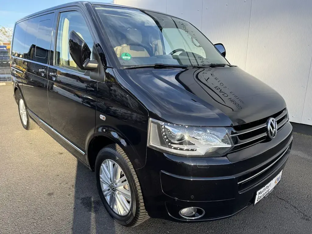 Gebraucht VW Multivan Highline 179 PS (131 kW) 2014 Deep black perleffekt Van / Kleinbus