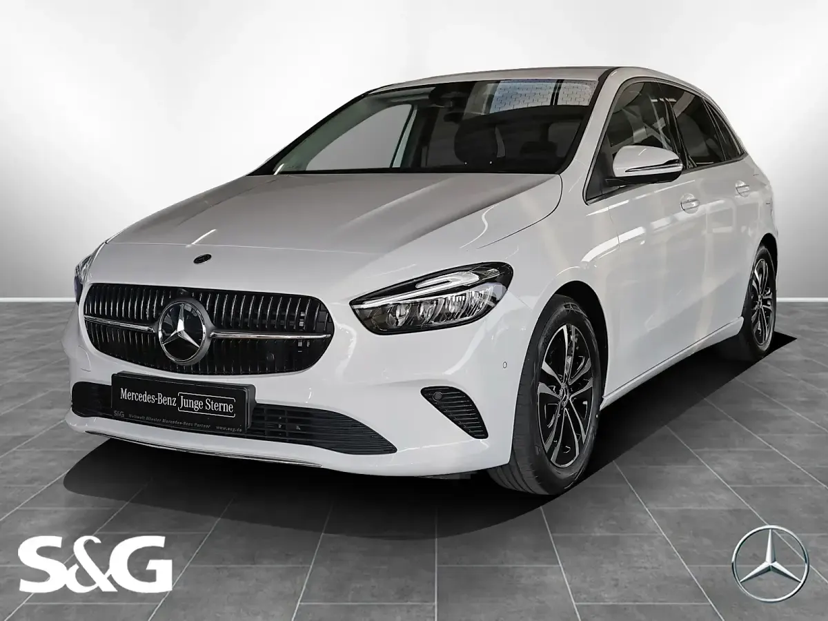 Gebraucht Mercedes B200 Progressive 163 PS (119 kW) 2025 Van / Kleinbus
