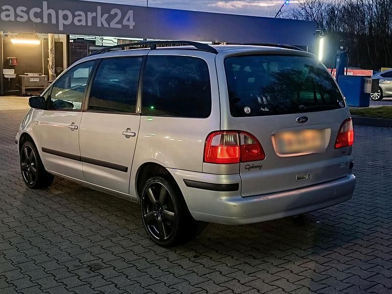 Gebraucht Ford Galaxy 116 PS (85 kW) 2003 Grau Van / Kleinbus