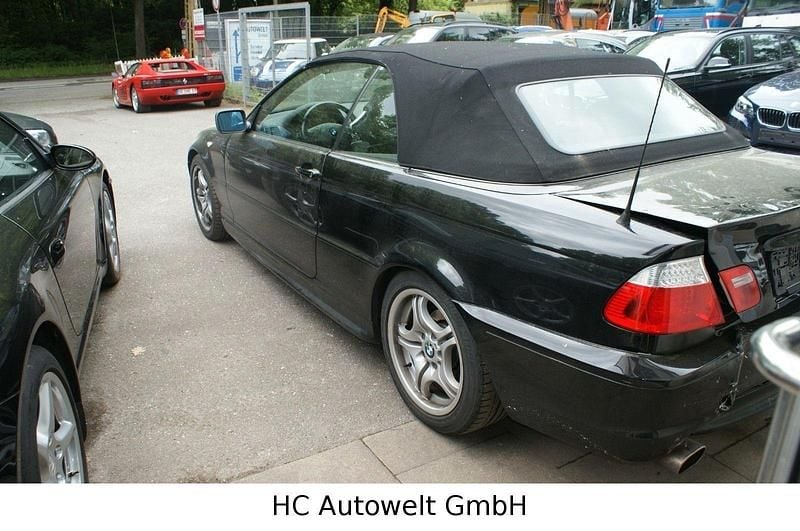 Usata BMW 318 Sport Line 143 CV (105 kW) 2003 Nero Cabrio